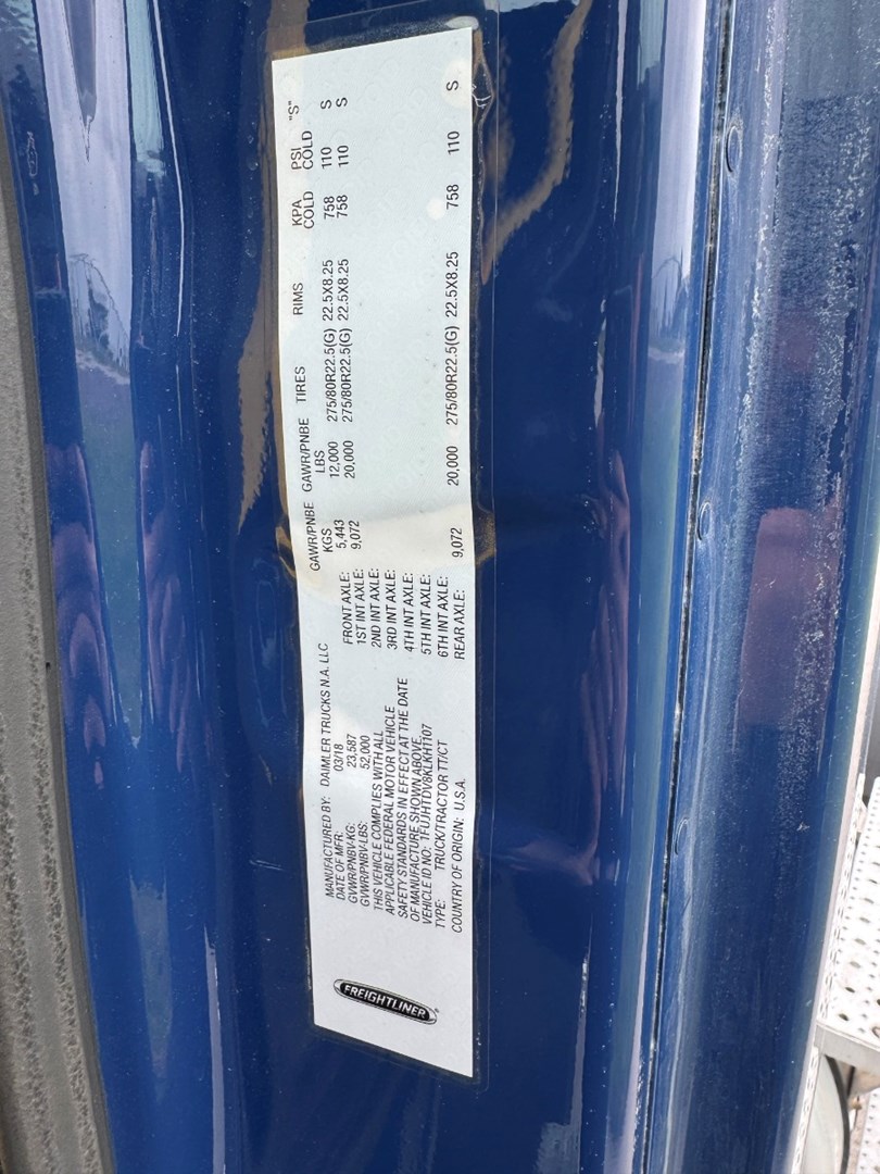 2019 FREIGHTLINER CASCADIA 113 - USED TRUCKS DAY CAB - image 18